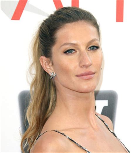 gisele bündchen nude|Gisele Bundchen Goes Completely Nude, Bares Her Butt for .